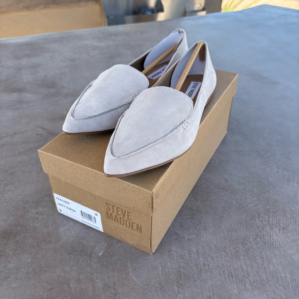 Steve Madden Women's Cream Pointed Loafers